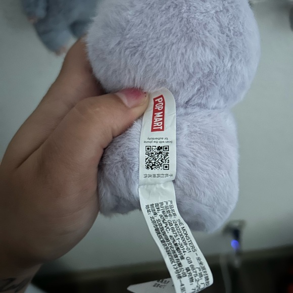 The monsters have a seat labubu - Picture 2 of 2